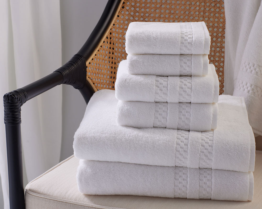 Towels and Bath Mats  Luxury Bedding, Linens, Fragrance, and More From The  Ritz-Carlton